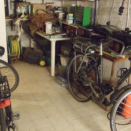 Guestrooms Bij Het Station Van Drongen Ghent Luaran gambar