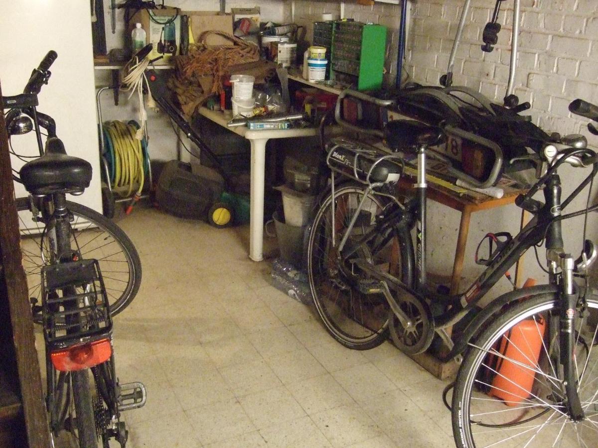 Guestrooms Bij Het Station Van Drongen Ghent Luaran gambar