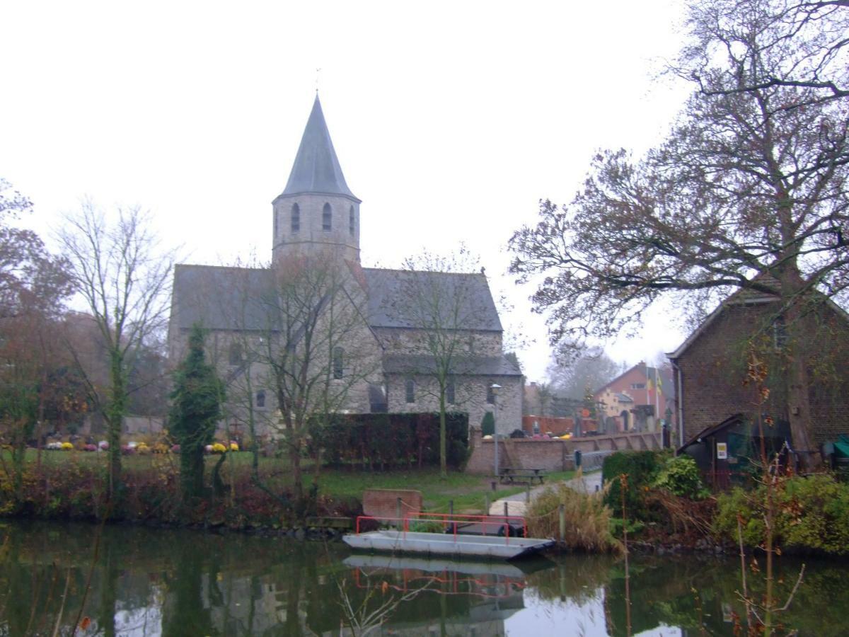 Guestrooms Bij Het Station Van Drongen Ghent Luaran gambar